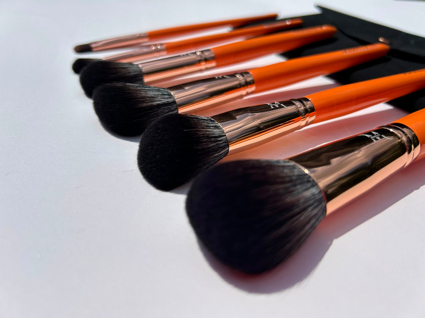 Six Signature - Set Profesional de 6 Pensule pentru Machiaj